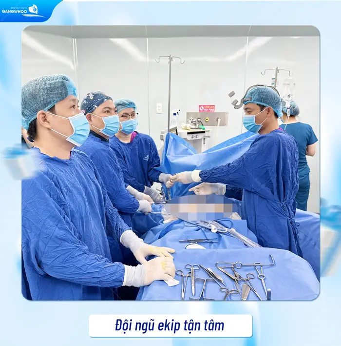 Nâng Ngực Bằng Mỡ Tự Thân Giá Bao Nhiêu? Bảng Giá Năm 2026 5 Đội ngũ ekip của bệnh viện thẩm mỹ Gangwhoo tận tâm, nhiệt tình và chu đáo
