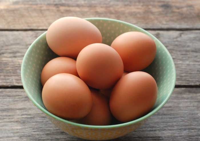 Natural methods to tighten face skin - using fresh chicken eggs