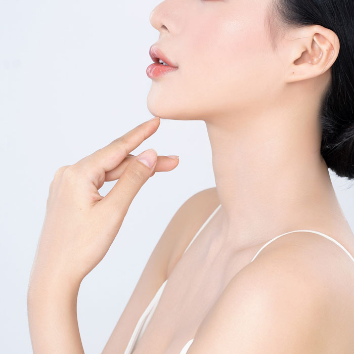 Who should have chin liposuction?