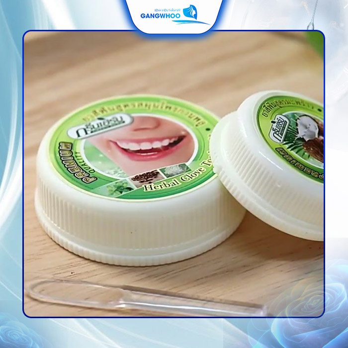 Kem Tẩy Trắng Răng