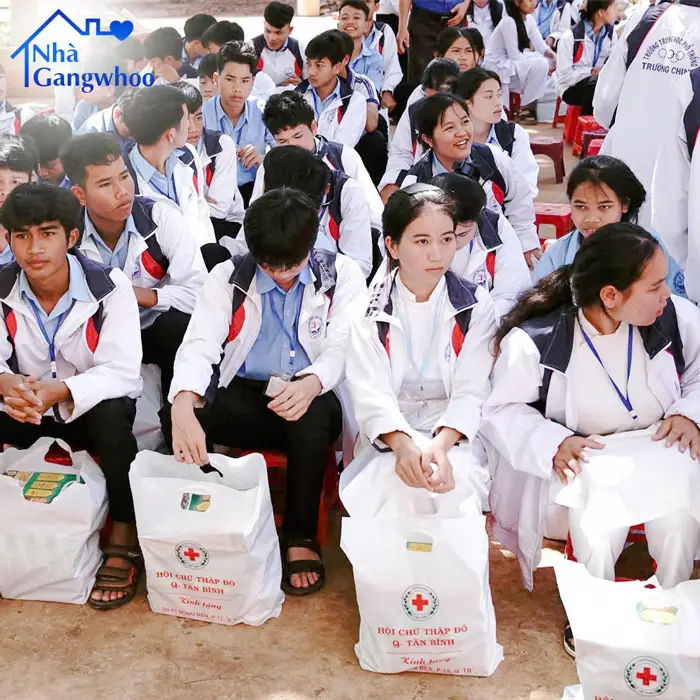 BVTM Gangwhoo - Tiếp Nối Yêu Thương Đến THPT Trường Chinh