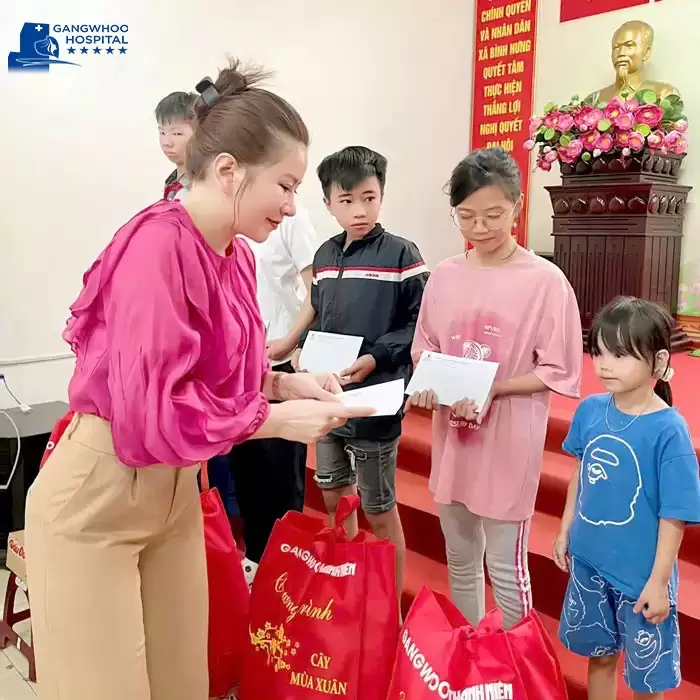 Gangwhoo Hospital and Thanh Nien Press