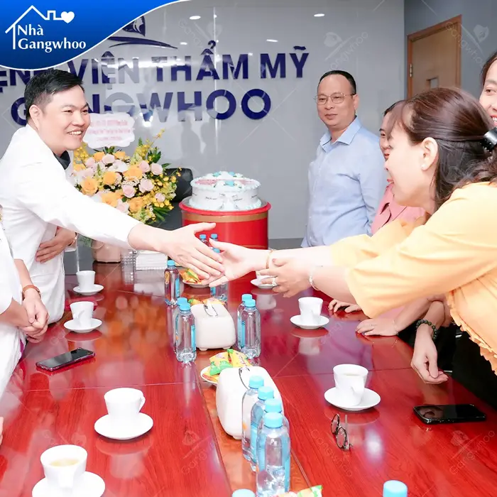 Lãnh đạo Phường Tân Bình Gửi Lời Chúc Mừng Ngày Thầy Thuốc Việt Nam Đến Bác Sĩ Gangwhoo 3 phong y te tan binh chuc mung ngay thay thuoc viet nam den bac si gangwhoo 2