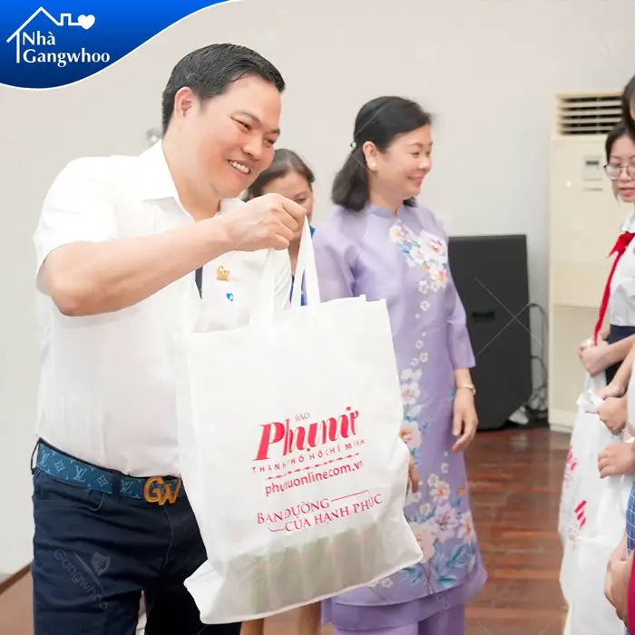 nu sinh hieu hoc vuot kho lan thu 35 3